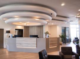 Ocean Breeze Hotel, hotel v destinaci Strand