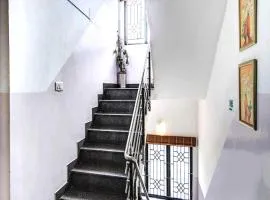 Hotel O Kaligambal illam