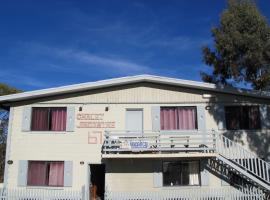 Chalet Jindabyne, hotel in Jindabyne