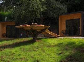 Camping centra Shambhala, hotel in Lúčka