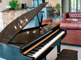 Savanna68 Hotel, hotel v destinaci Victoria Falls