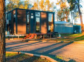 Coleslea by Tiny Away, hotel in Leeton