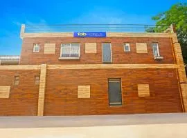FabExpress Vasant Villa - Near ILBS Hospital
