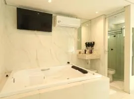 Pousada Lírios do Campo Hidromassagem - Sauna- Piscina - 200 mt da praia Jabaquara, parcelado 6 x com Hotel
