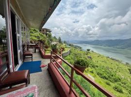 Fewa View Cottage Yoga Retreat Pokhara – hotel w mieście Pokhara