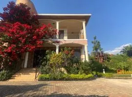 UmuTea Villa Boutique Hotel, Homely & Perfect for group stays,