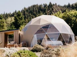 Cross Hill Glamping, hotel v destinaci Lake Hawea