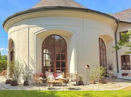 Kaple svaté Markéty, hotel ve Žďáru nad Sázavou