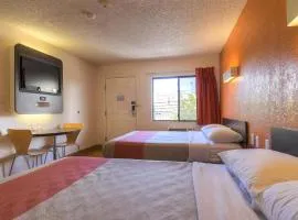 Motel 6 Las Vegas, NV – I-15 Stadium