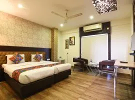 Hotel Ivory Inn