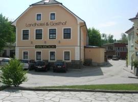 होटल की एक तस्वीर: Landhotel Gasthof Bauböck