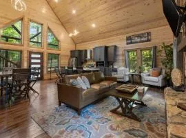 Cozy Cabin with Hot Tub, Fire Pit and Arcade Games