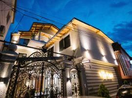 Villa Ester، فندق في كورتشي