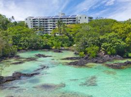 Ocean view Mauna Loa Shores Kai Ekahi #201 next to Carlsmith Beach Park Hilo HI, hotel in Hilo