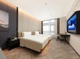 Atour Hotel Zhengzhou Zhongmou Zhengkai Avenue
