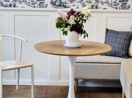 Villa Autentic, Hotel in Juodkrantė