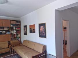 Golden Bay Apartment, ξενοδοχείο στο Κότορ