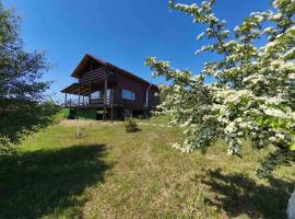 Căsuța din Deal, hotel in Tătăreşti