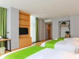 Vatica Hotel Hefei Yaohai Longgang Subway Station