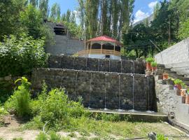 Brookfall resort khaplu, hotel v destinaci Khaplu