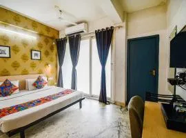 FabHotel Silver Key - Near Kali ghat