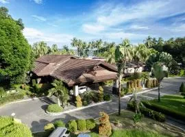 Waterfront Insular Hotel Davao