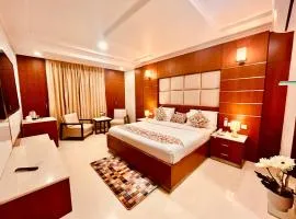 The Manali Town # Top Rated and Most Awarded property in Manali # Parking # Restaurant