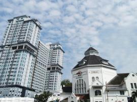 Vasaka The Reiz Condo, ξενοδοχείο σε Medan