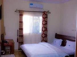 DF HÔTEL Plazza