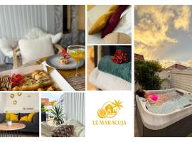 Le Maracuja - Jacuzzi privé à 2 min de la plage, hotelli kohteessa Sainte-Anne