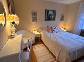 Dahlias Bed & Breakfast, hotel in Väderstad