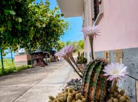 4 Roses Residence, ξενοδοχείο σε Secovlje