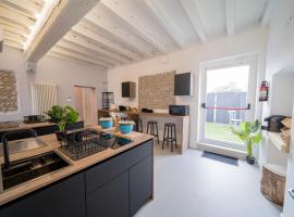 Corte Genovesa Rooms I Destiny Home,位于维罗纳的酒店