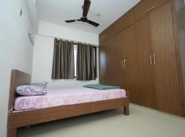 New Luxurious and spacious 2bhk flat in Tirupati near alipiri for upto 20 people, hotel v destinaci Tirupati