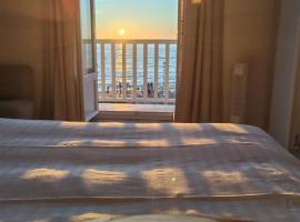 Etretat SEA VIEW chambres vue mer、エトルタのホテル