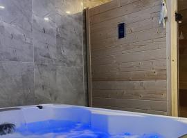 Maison privative SPA Jacuzzi Sauna Salle de jeux, hotel in Weitbruch