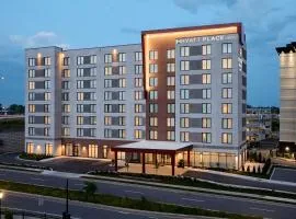 Hyatt Place Montreal Airport