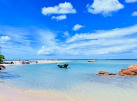Lima Blue Private Beach Apartment, ξενοδοχείο σε Trincomalee