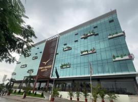 Town Square Suites, hotel v destinaci Hajdarábád