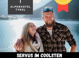 ALPENHOTEL TYROL - B&B - ADULTS ONLY - Alpines Lifestylehotel - BIO & Nachhaltig, hotel in Pertisau