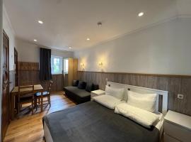 Golden GaPa Smart-Aparthotel, hotel in Garmisch-Partenkirchen