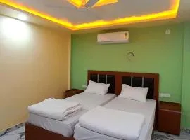 Hotel The Prince Near Mahabodhi Temple - Wifi and Parking Facilities