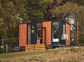 Dreamy 1 by Tiny Away, hotel em Red Hill