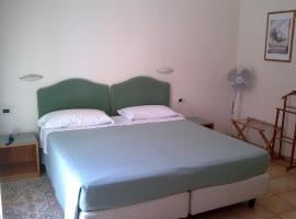 Hotel Photo: Hotel Pescetto