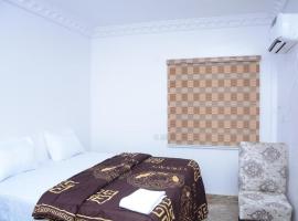 High-Con Hotel and Suites, ξενοδοχείο σε Mama