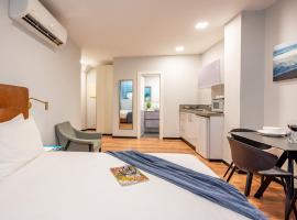 Sea Land Suites, hôtel à Tel Aviv