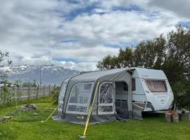 Viðarholt Base Camp, hotel in Litli-Árskógssandur