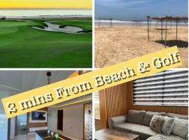 Beach Condo - 2 Mins from Ocean, hotell sihtkohas Tanger