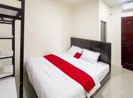 RedDoorz near Sungai Panas Batam