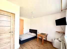 Pokoje Gościnne Złoty Potok Jura Krakowsko Częstochowska Dom w zaciszu podwórka, hotel in Potok Złoty
